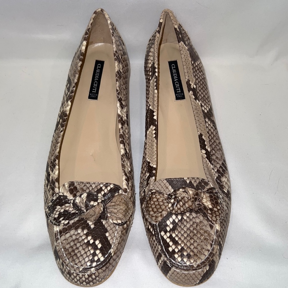 Claudia Ciuti snake skin flats